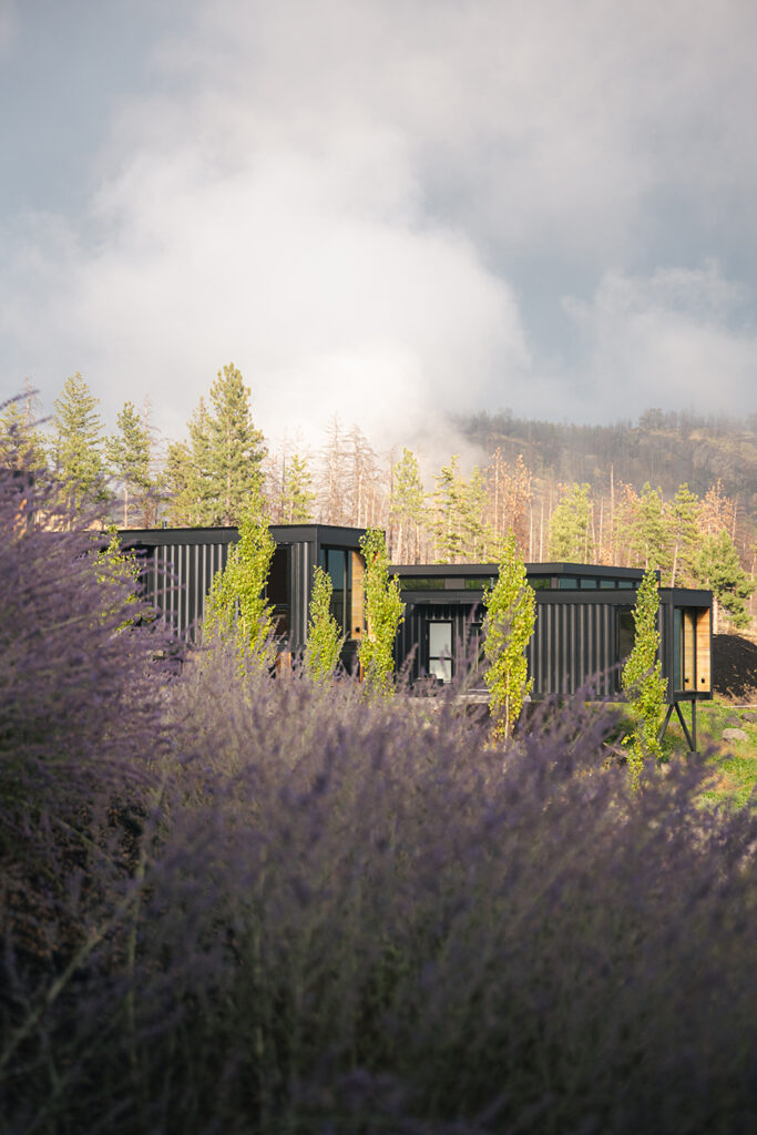 _A744718 outside inn west kelowna BC canada